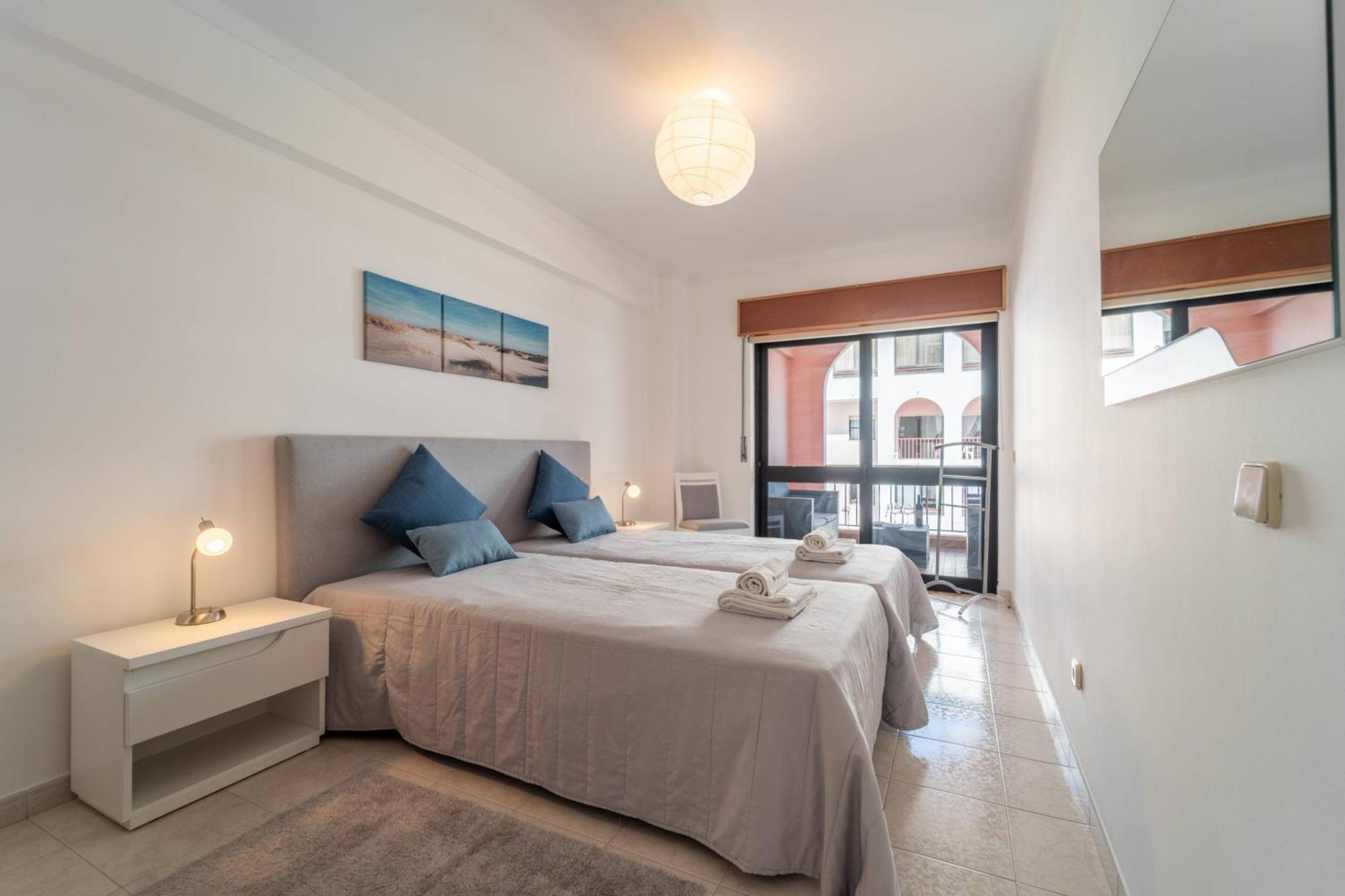 Apartment Quarteira - 2 D By Hellovacations *